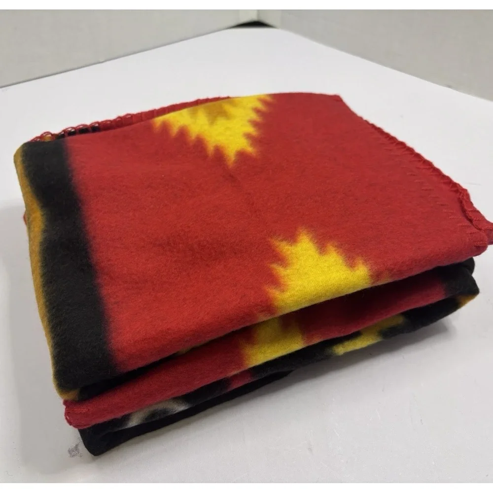 NWOT St Labre Indian School Blanket Southwest Aztec Native Throw Fleece 49